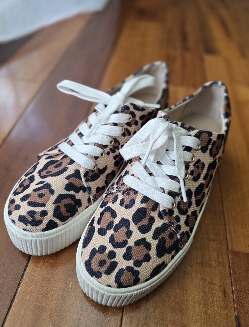 Jessica Simpson Leopard Print Platform Sneakers Canvas Lace Up Womens Size 8
